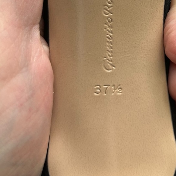 Gianvito Rossi Portofino 70 Suede Sandals - Picture 6 of 12